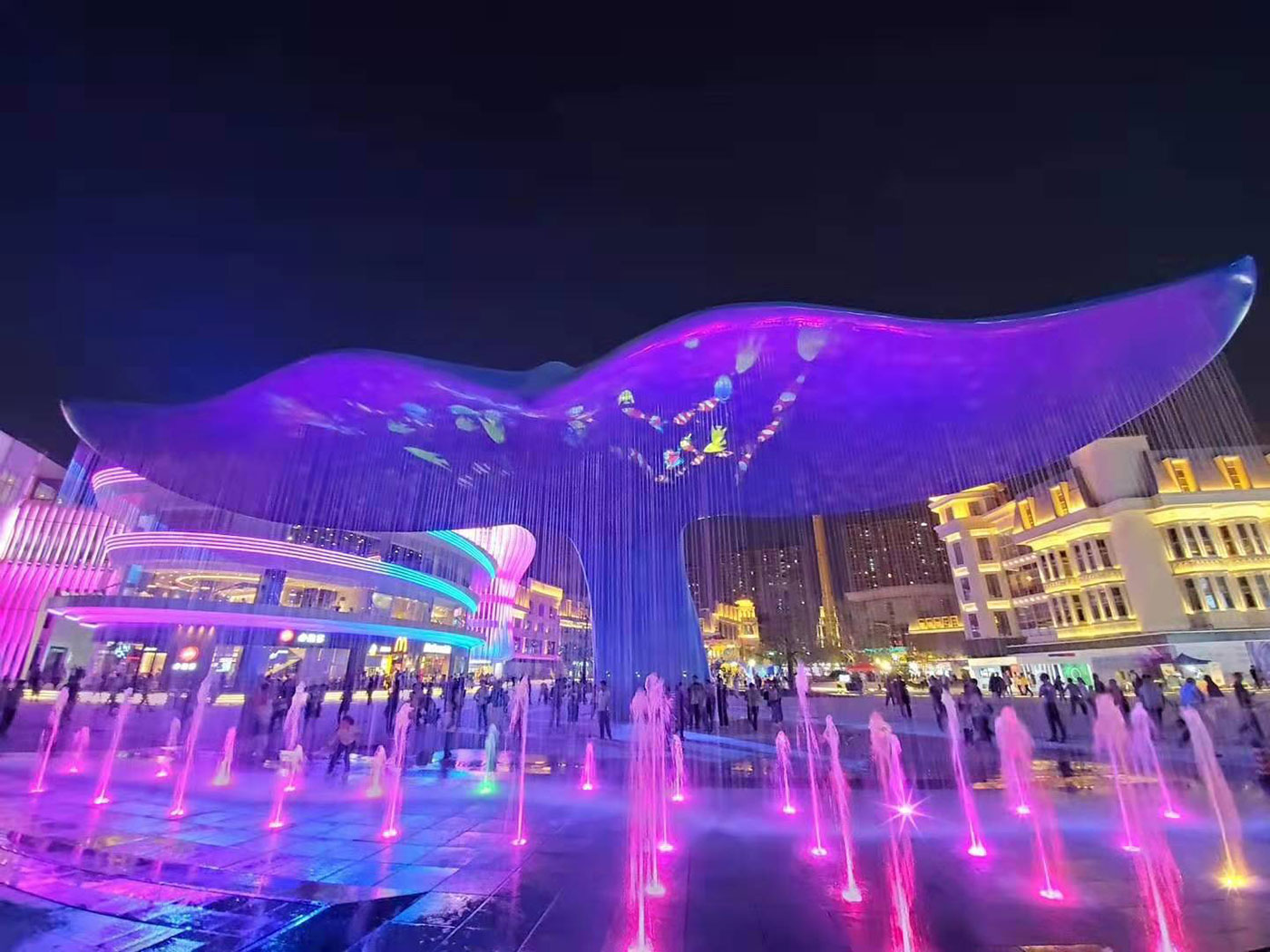 東(dōng)莞華南(nán)摩爾城(chéng)